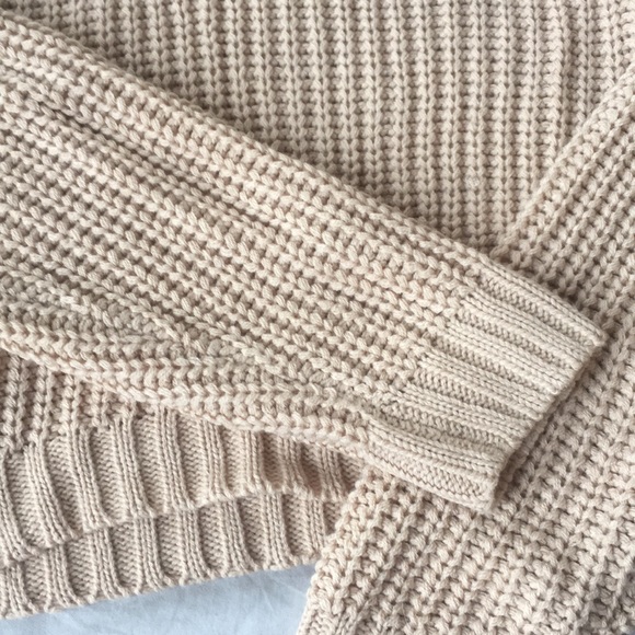 Cropped Cotton On Sweater in Oatmeal Color - Picture 4 of 6